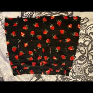 Dangerfield Strawberry🍓Drill Mini Skirt ModCloth Dolls Kill Size 16AU/10US NWT